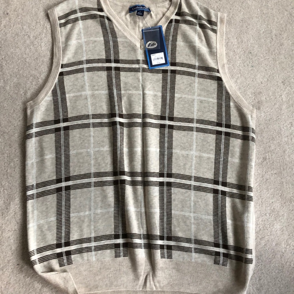 Men style sweater vest
